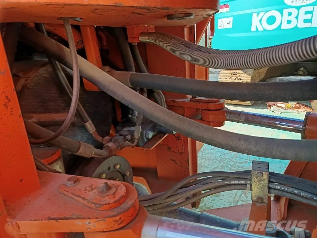 Doosan DL 505 لوادر بعجل