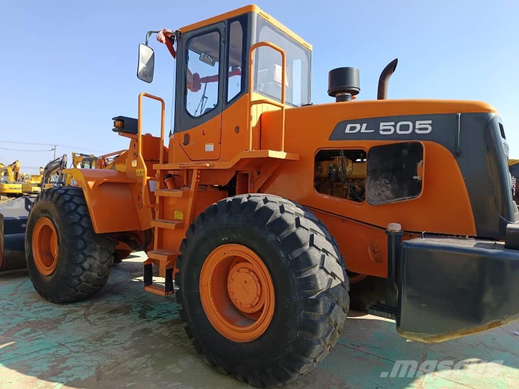 Doosan DL 505 لوادر بعجل
