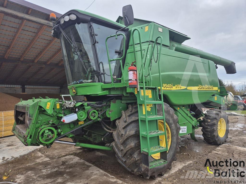 John Deere 9540 حصادات