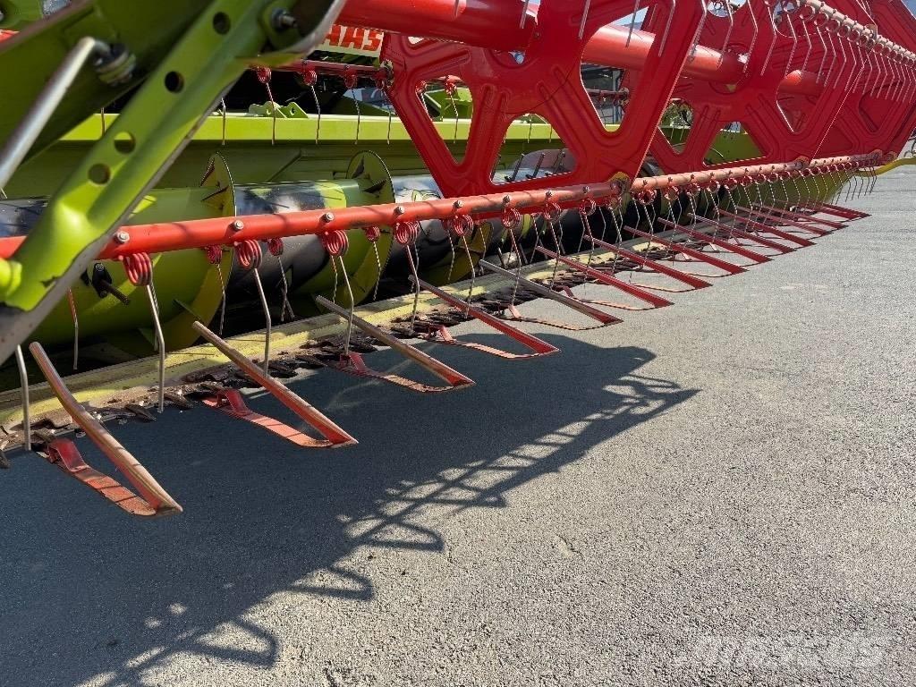 CLAAS Tucano 420 APS حصادات