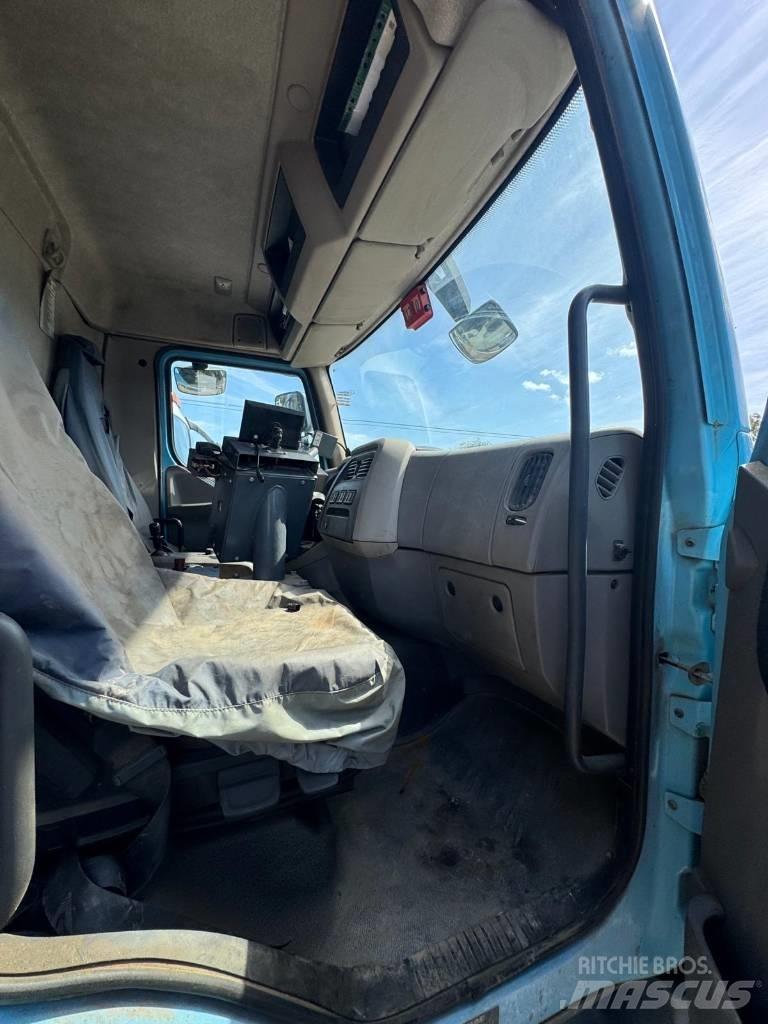 DAF LF 220 شاحنات كاسحة