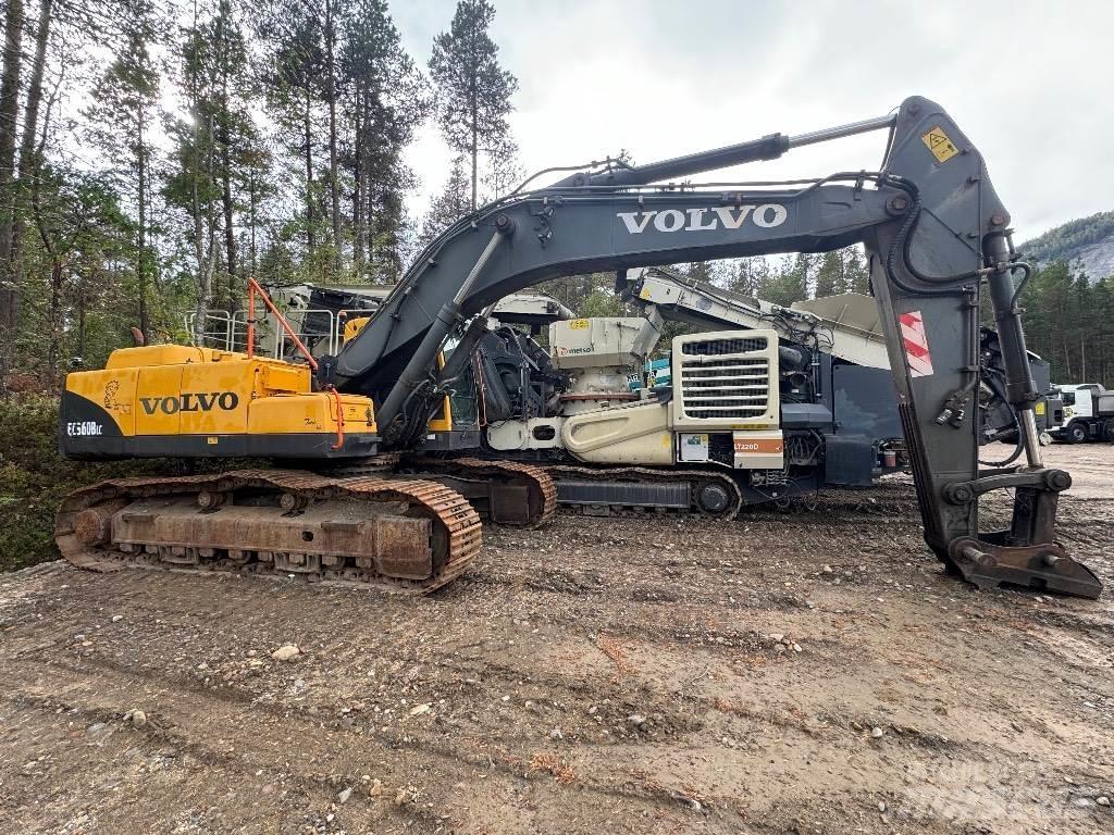 Volvo EC 360 B LC حفارات زحافة