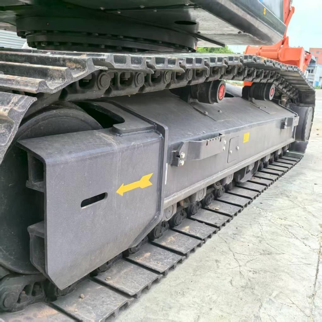 Hitachi ZX 350 HG حفارات زحافة