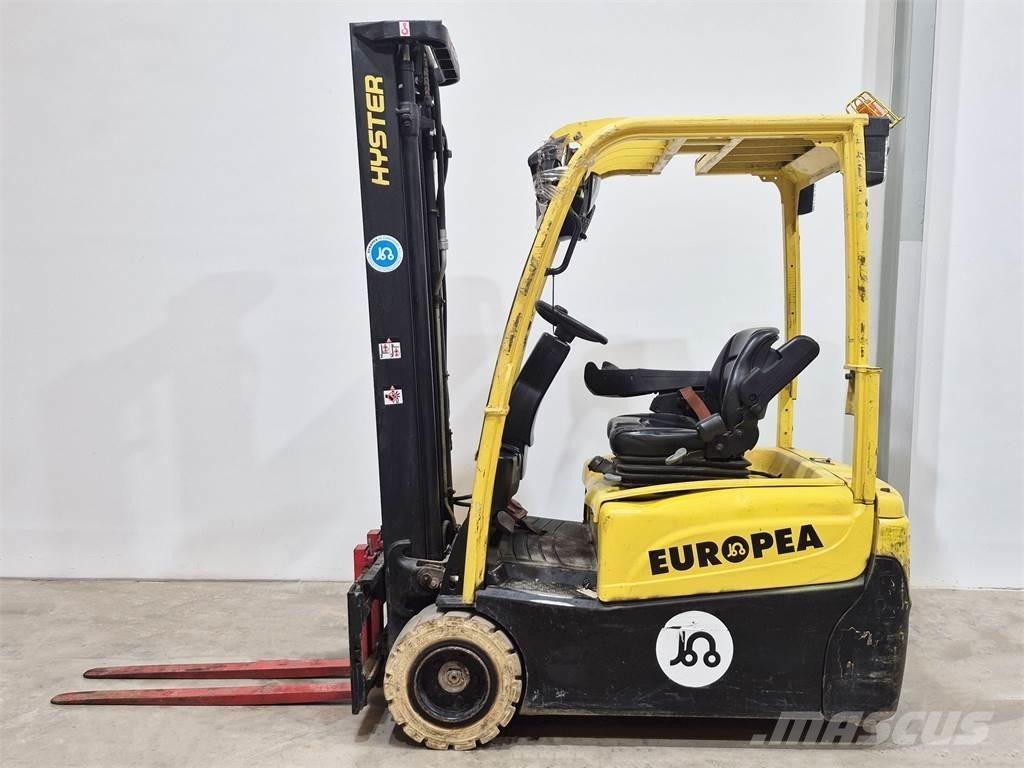 Hyster J1 8XNT MWB شاحنات ذات رافعات شوكية تعمل بالكهرباء