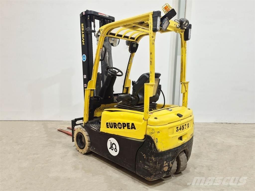 Hyster J1 8XNT MWB شاحنات ذات رافعات شوكية تعمل بالكهرباء