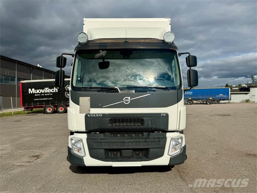 Volvo FE320 4x2 شاحنات ذات هيكل صندوقي