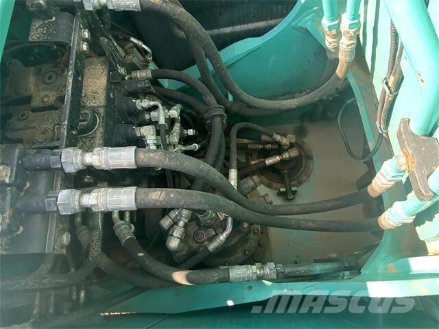 Kobelco SK 130 حفارات زحافة