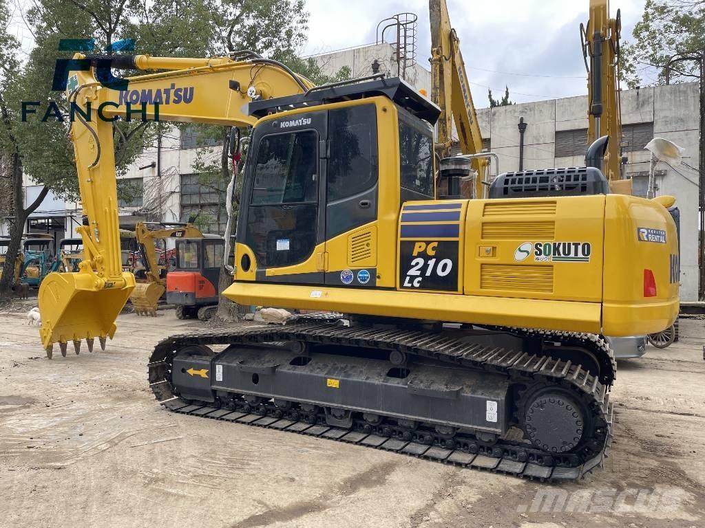 Komatsu PC210 حفارات زحافة