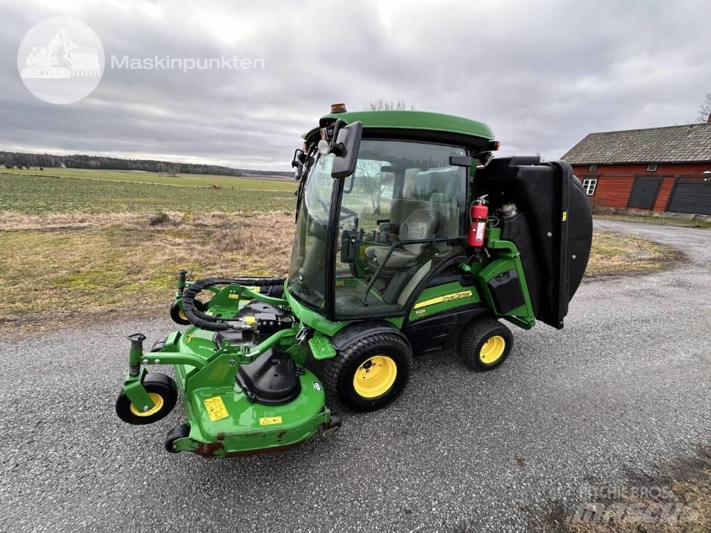 John Deere 1585 ركوب الحشائش