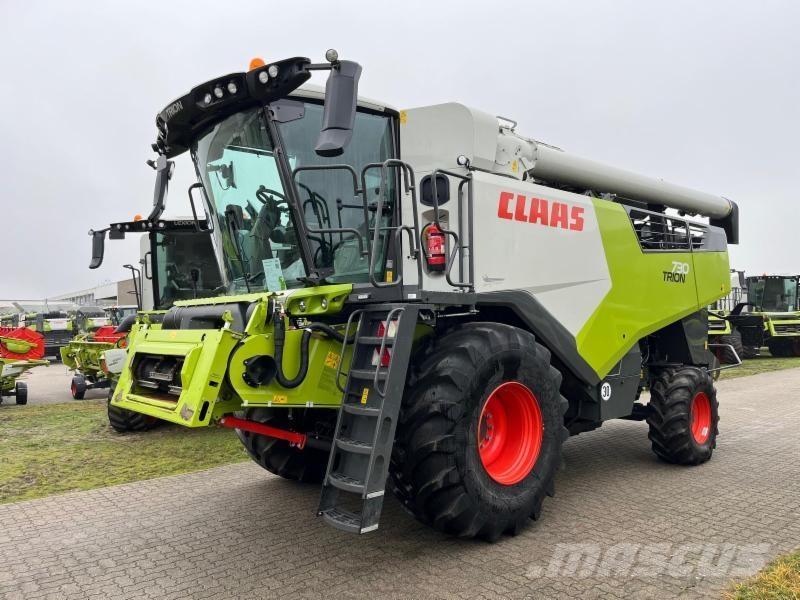 CLAAS TRION 730 حصادات