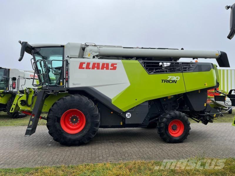 CLAAS TRION 730 حصادات