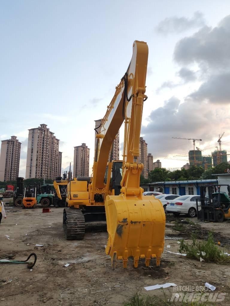 Komatsu PC 200-7 حفارات وسط 7 طن - 12 طن