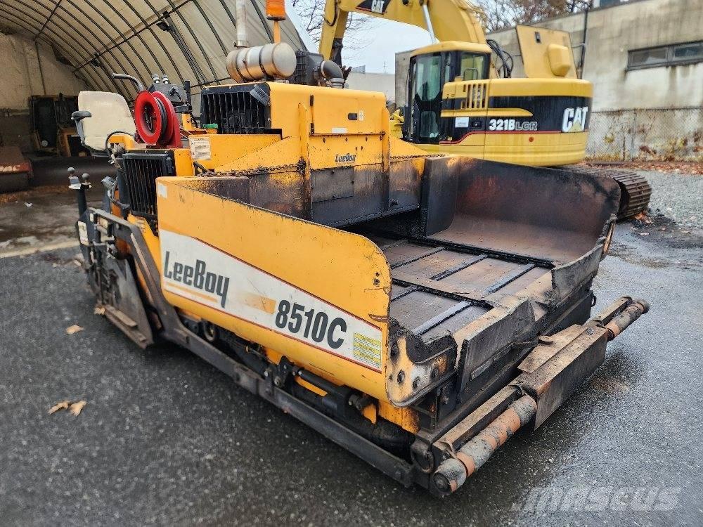 LeeBoy 8510 C معدات السفلتة