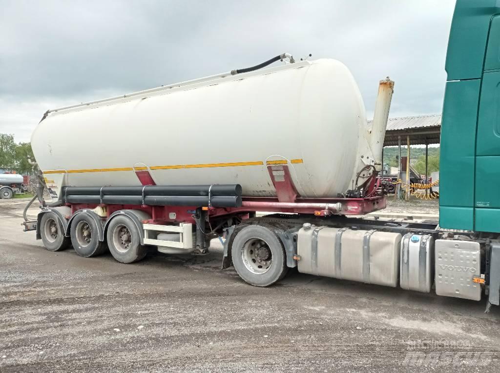 Kässbohrer Kippsilo مقطورات ذات صهاريج