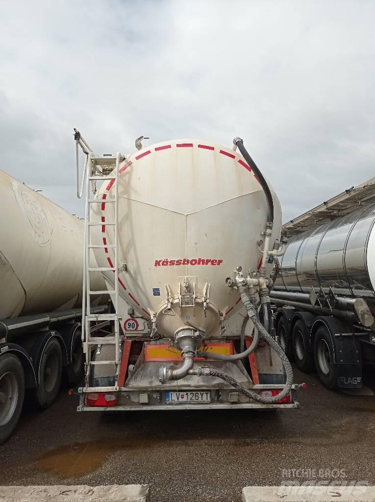 Kässbohrer Kippsilo مقطورات ذات صهاريج