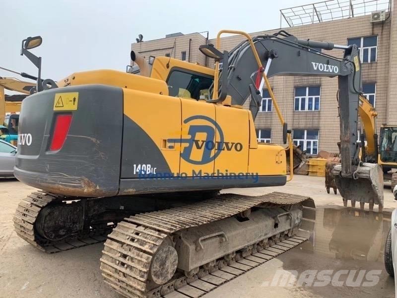 Volvo EC 140 B LC حفارات زحافة