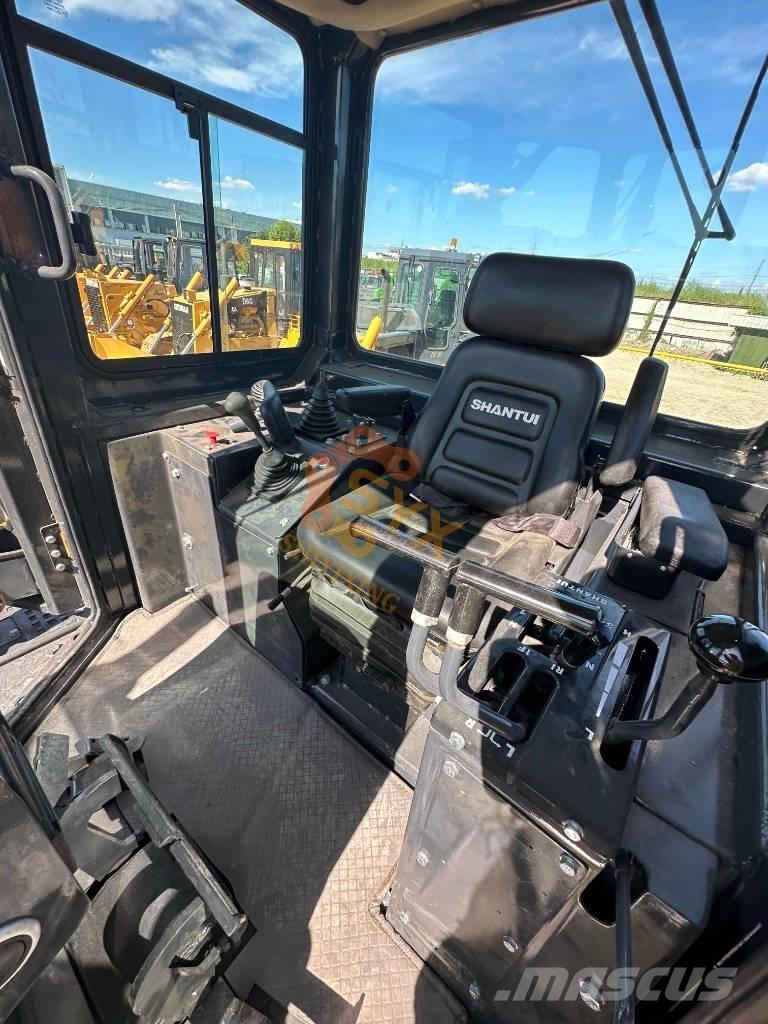 Shantui SD 22 F بلدوزرات مجنزرة