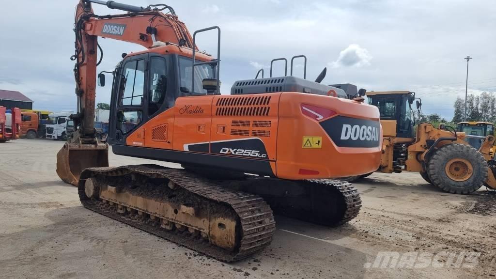 Doosan DX 255 LC-5 حفارات زحافة