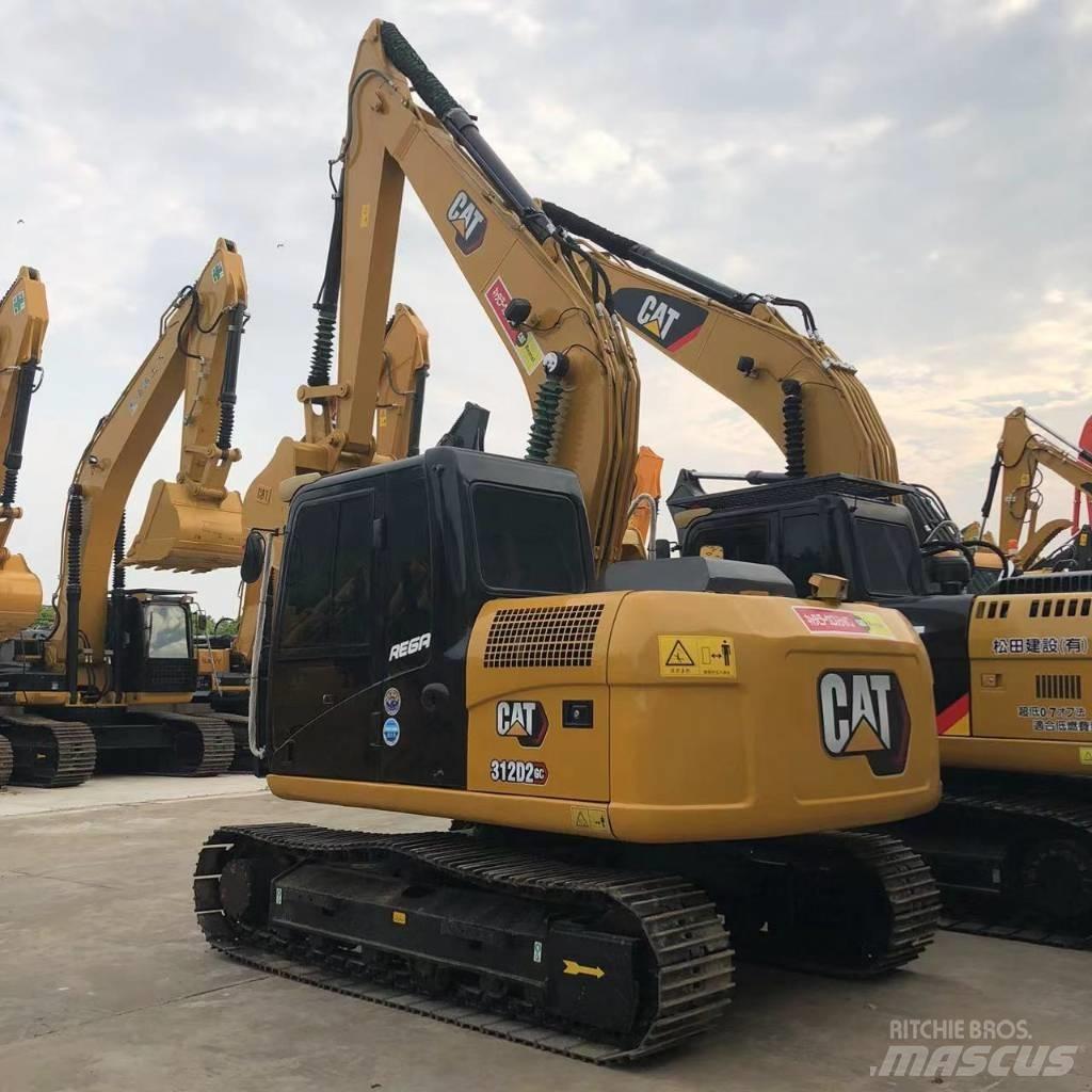 CAT 312 D حفارات زحافة