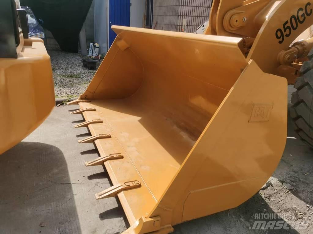 CAT 950gc لوادر بعجل