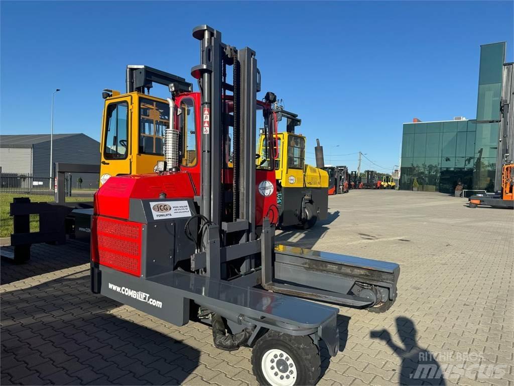 Combilift C4000 شاحنة المناولة رباعية الاتجاهات