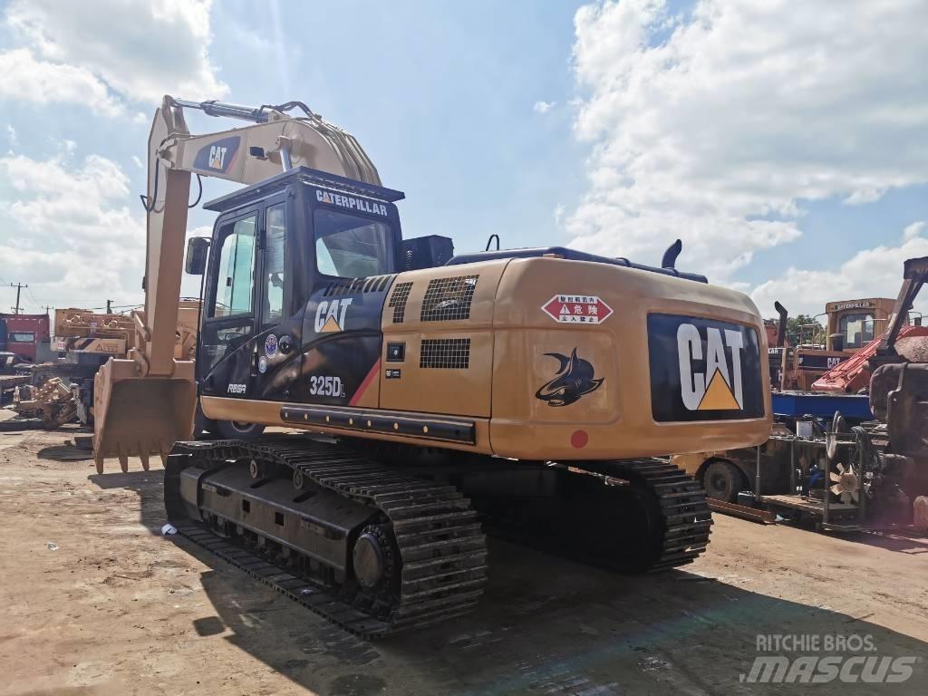 CAT 325DL حفارات زحافة
