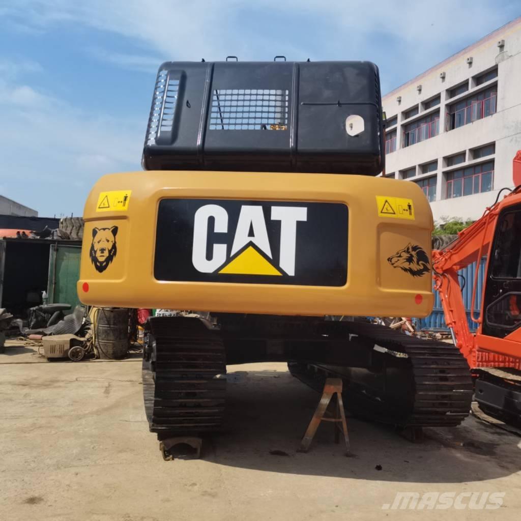 CAT 330 D حفارات زحافة