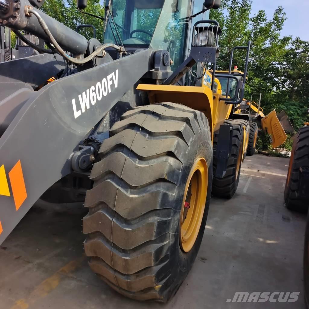 XCMG LW 600 FV لوادر بعجل
