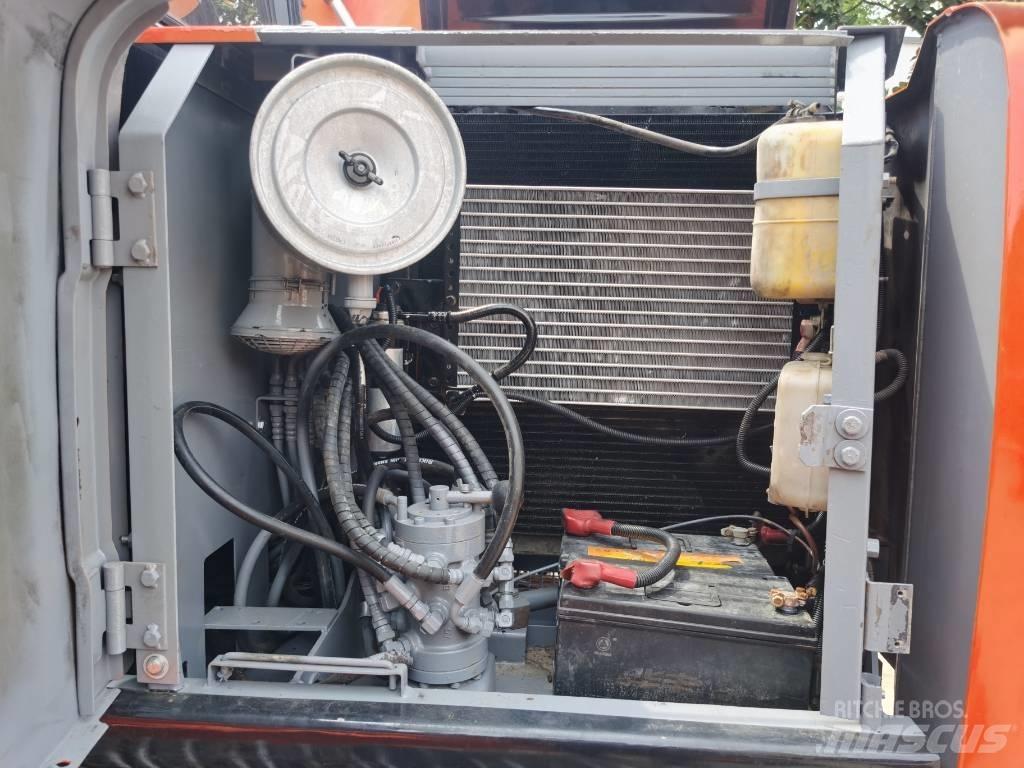 Hitachi EX 120-5 حفارات زحافة