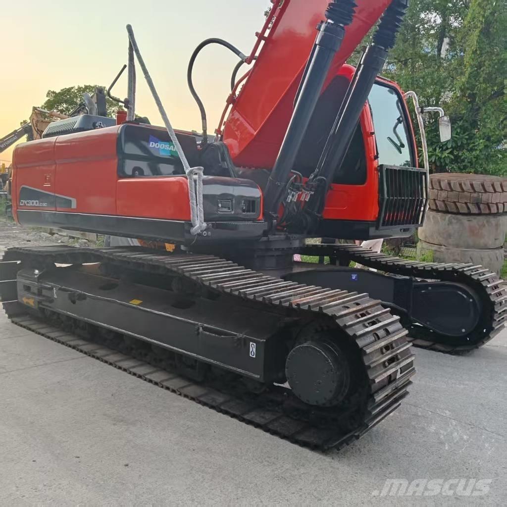 Doosan DX 300 حفارات زحافة
