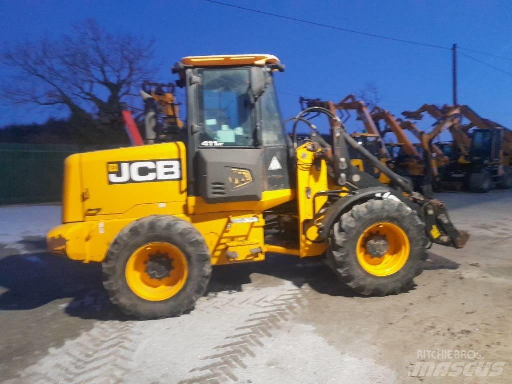 JCB 411 معدات مناولة لأغراض الزراعة