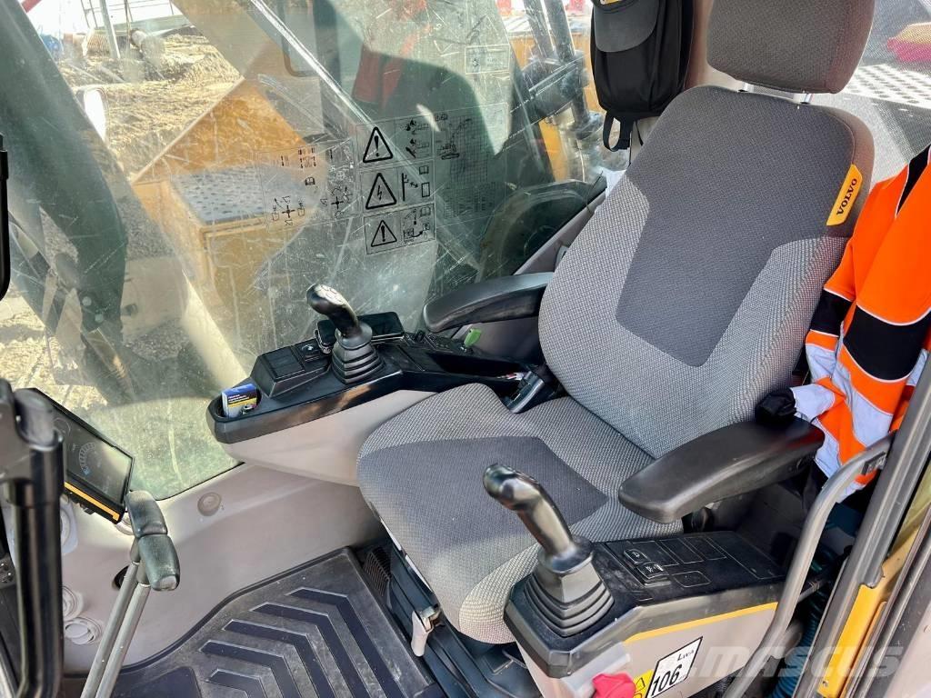 Volvo EC480 EL LONG حفارات طويلة الذراع