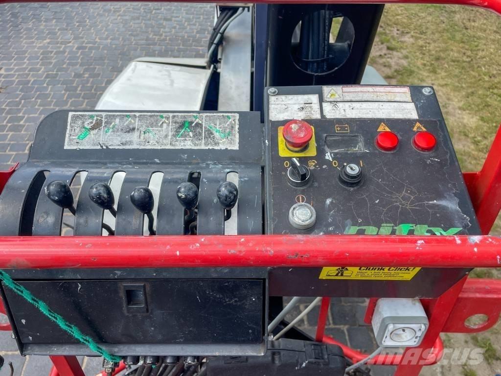 Niftylift 150 T المنصات الهوائية المثبتة على مقطورة