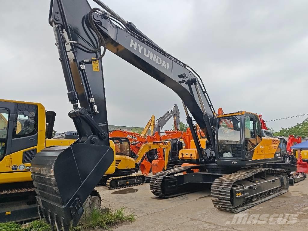 Hyundai R350L حفارات زحافة