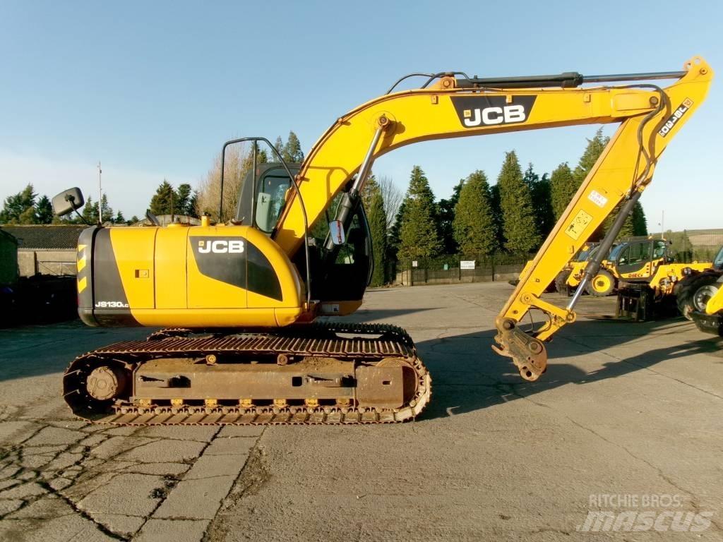 JCB JS 130 حفارات زحافة