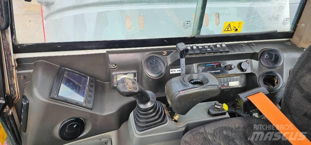 Takeuchi TB 260 حفارات صغيرة أقل من 7 طن (حفارات صغيرة)