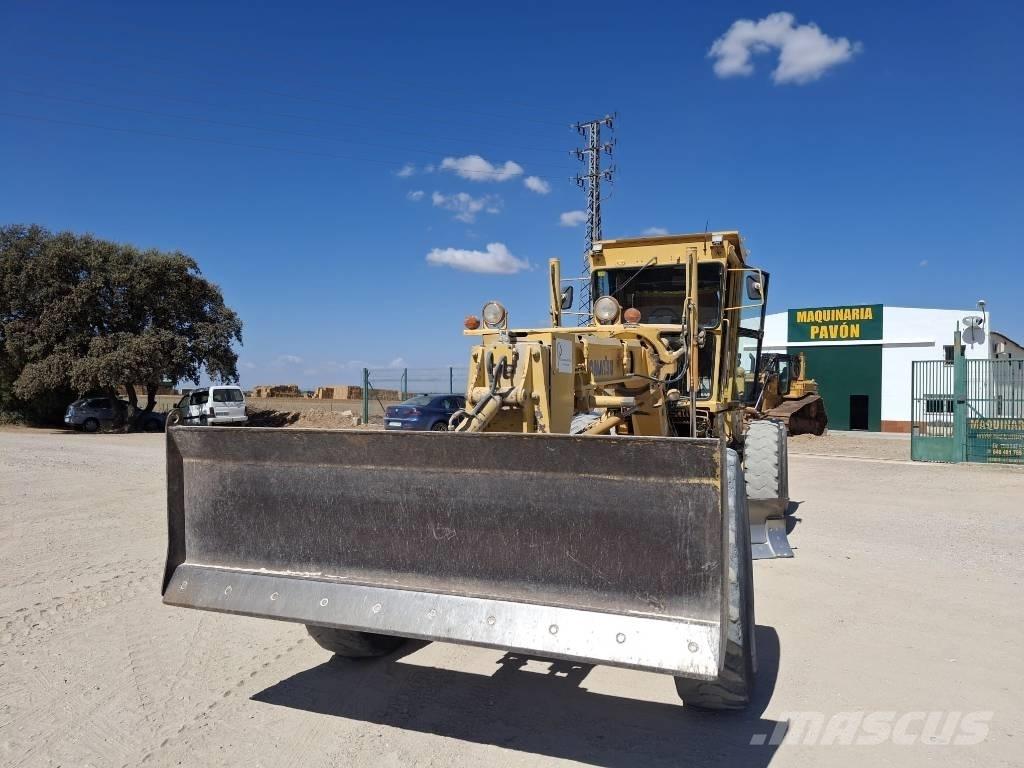 Komatsu GD 521 A-1E أخرى