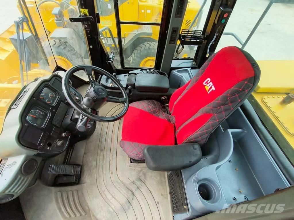 CAT 966 H لوادر بعجل