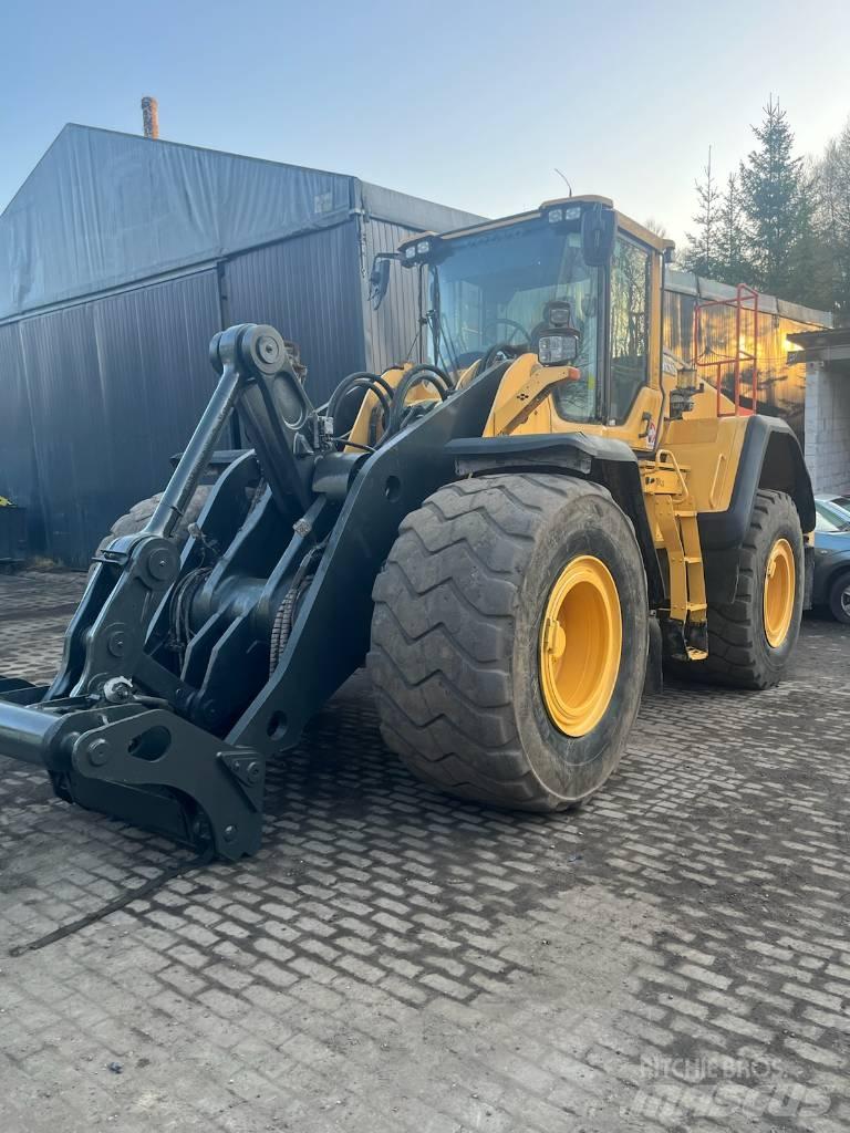 Volvo L 180 H لوادر بعجل