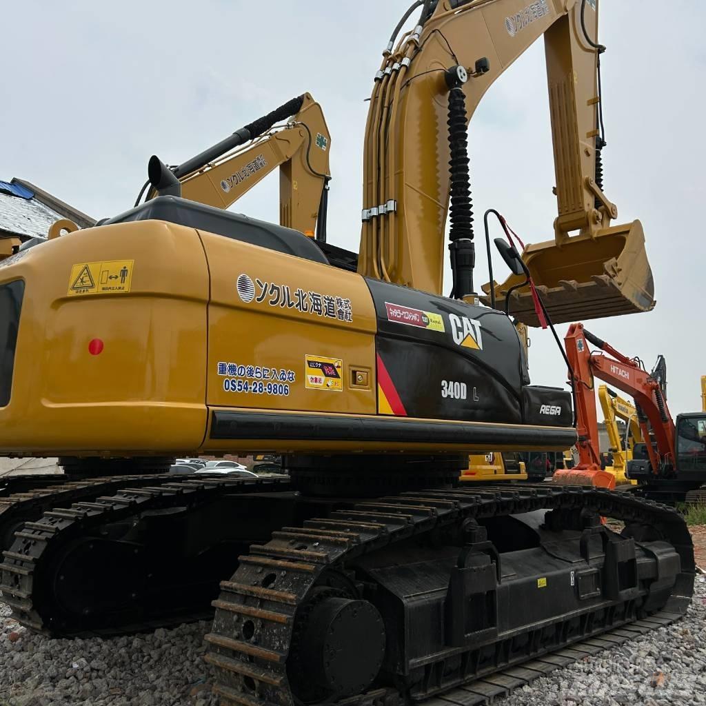 CAT 340D2L حفارات زحافة