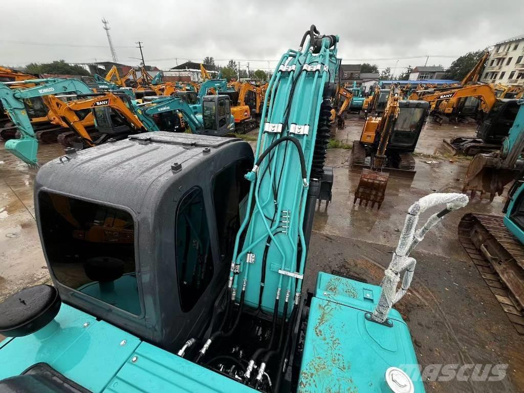 Kobelco SK 140 حفارات زحافة