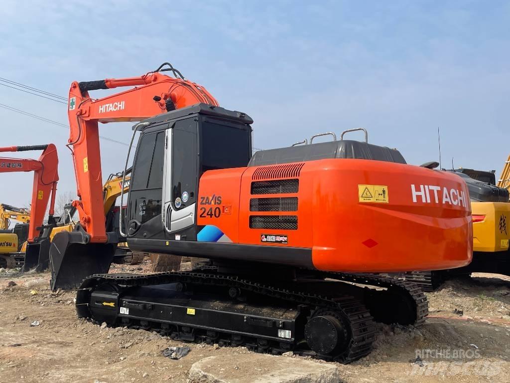 Hitachi ZX 240 حفارات زحافة