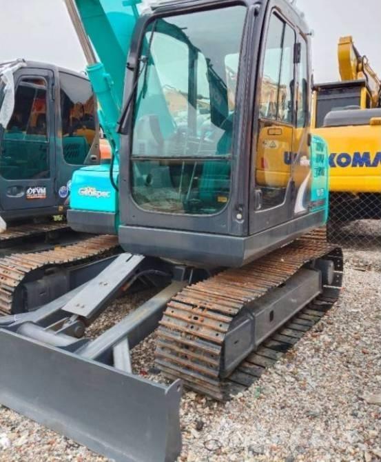 Kobelco SK 75 حفارات وسط 7 طن - 12 طن