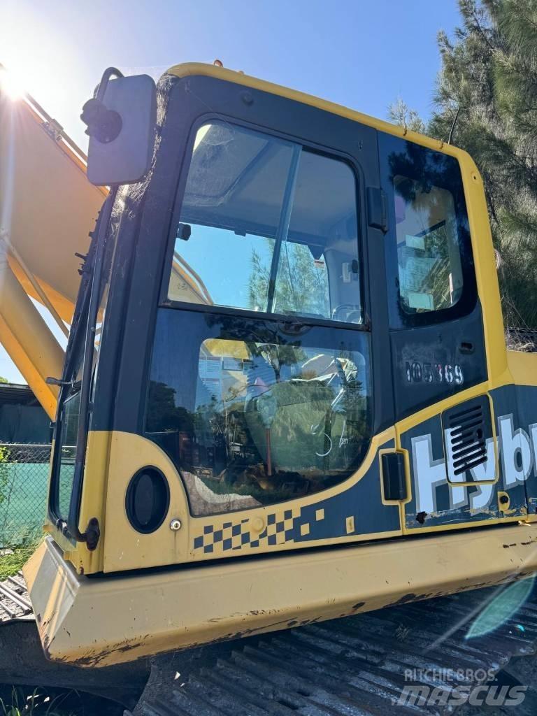 Komatsu HB 215 LC-1 حفارات زحافة