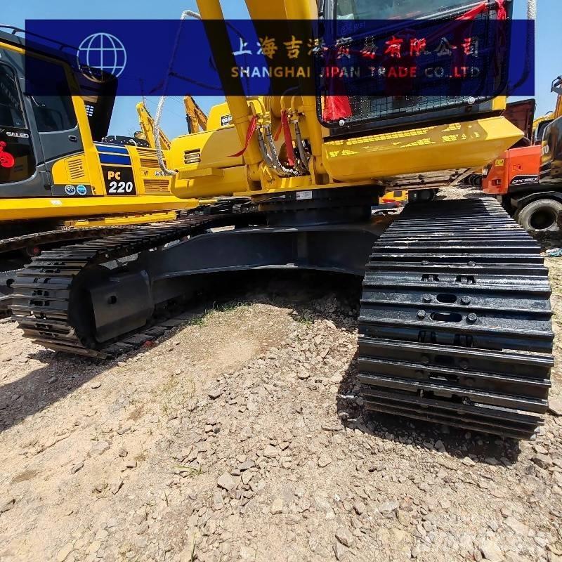 Komatsu PC 220 حفارات زحافة