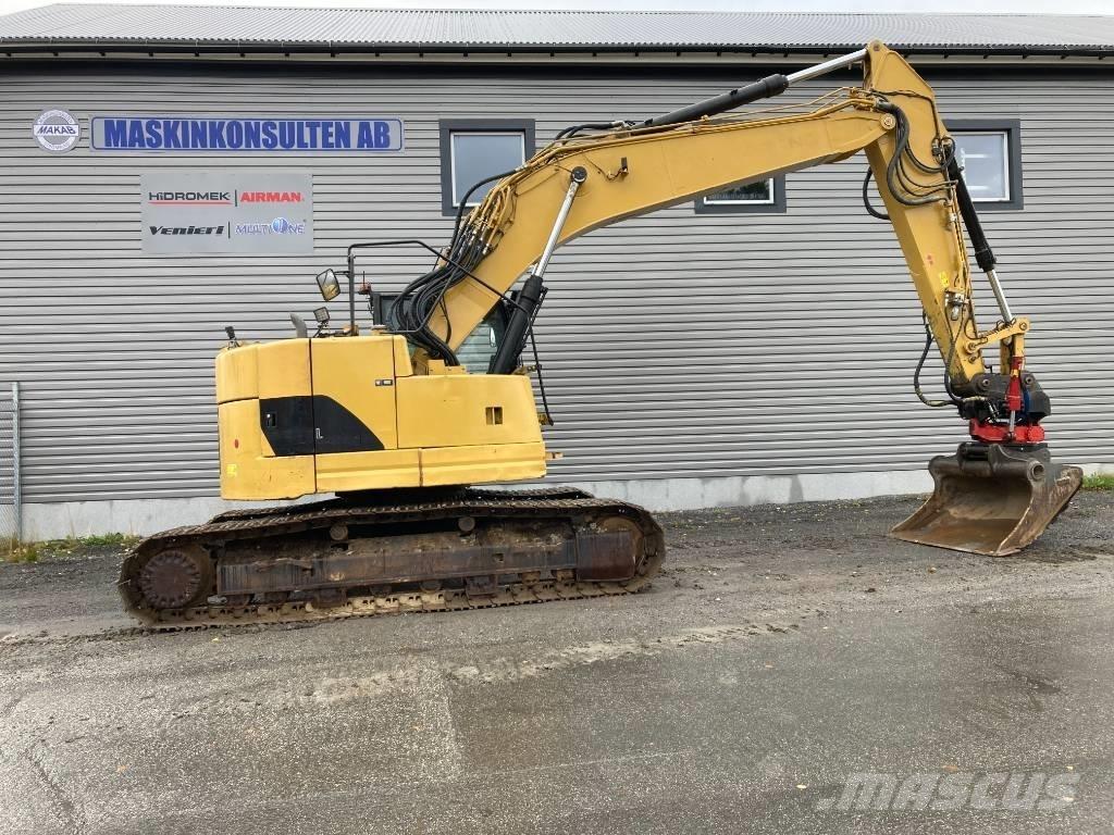 CAT 321 D L حفارات زحافة