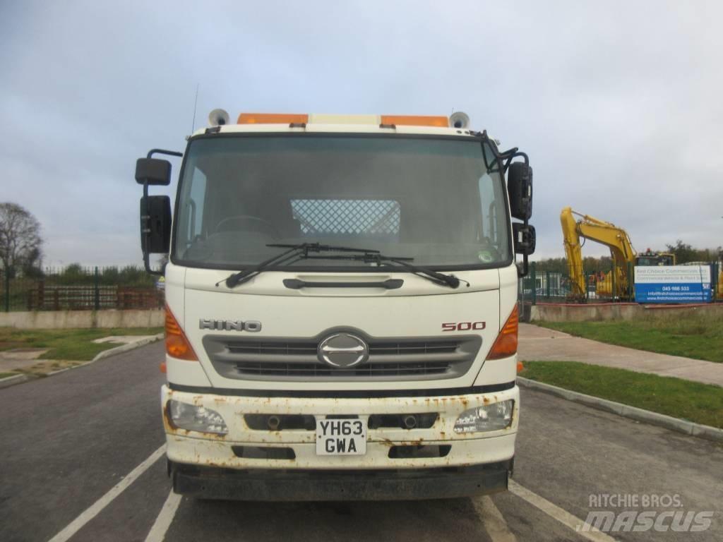 Hino 1826 شاحنات لوادر