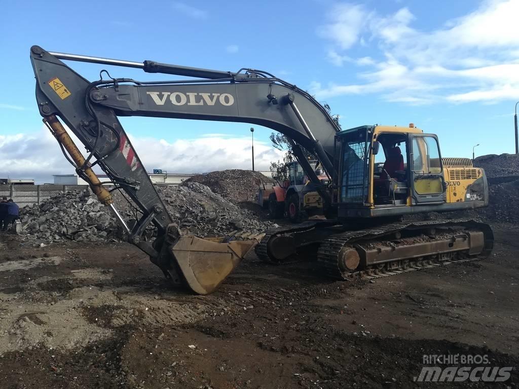 Volvo EC 290 B LC حفارات زحافة