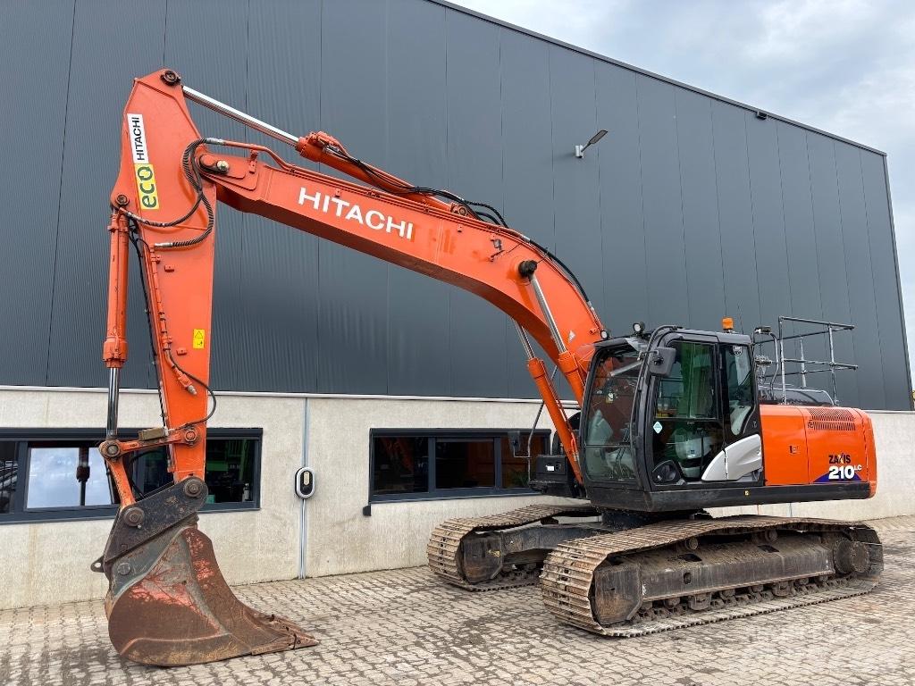 Hitachi ZX 210 LC-6 حفارات زحافة