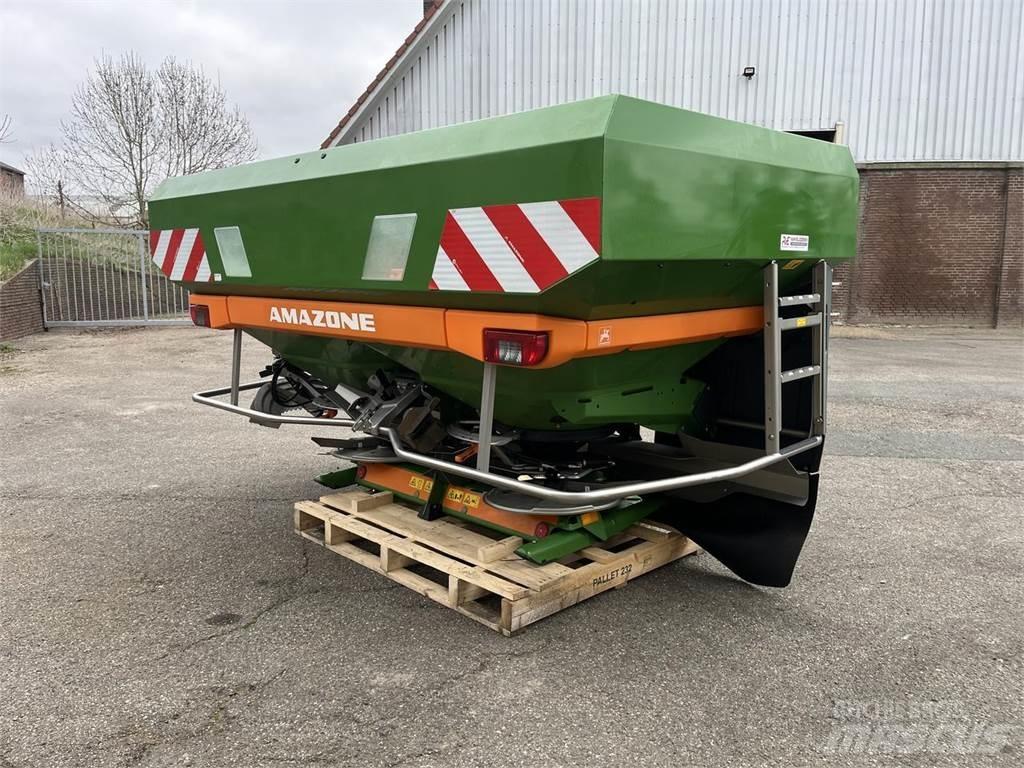 Amazone ZA-V 3200 معدات فرد المواد المعدنية